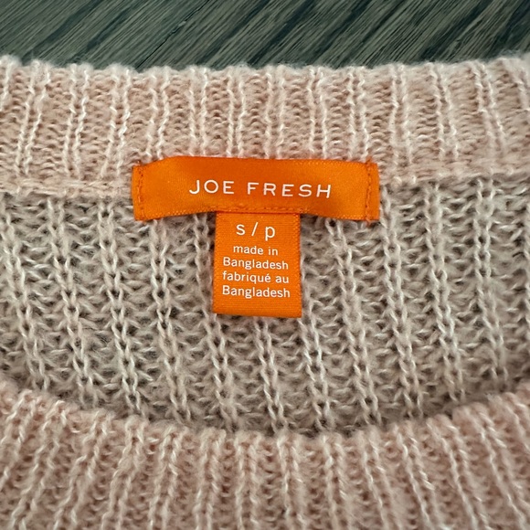 Pink knit Sweater. - Picture 3 of 4